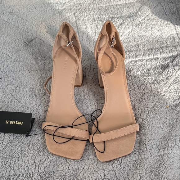 Forever 21 Nude Block Heel Sandals - Picture 1 of 4